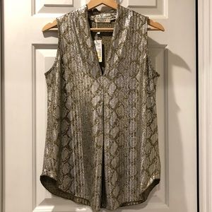 Women’s sleeveless blouse by Moda Luxe